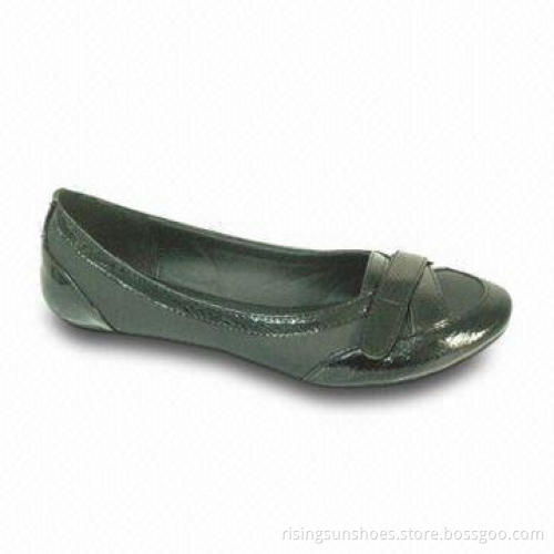 Women's Flat Casual Shoes with Patented PU+Fabric Upper, Casual Design, Comfortable for Walking